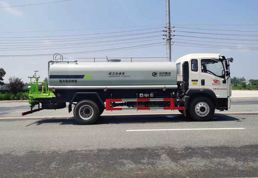 江淮康鈴5噸灑水車——為城市綠化保駕護航
