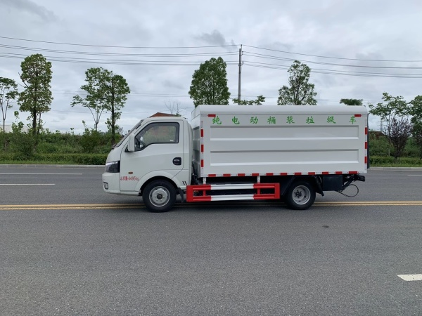 福田瑞沃灑水車價值優(yōu)勢與使用方式分析

