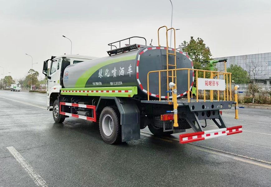 棗陽綠化灑水車：程力為您綠色出行保駕護(hù)航
